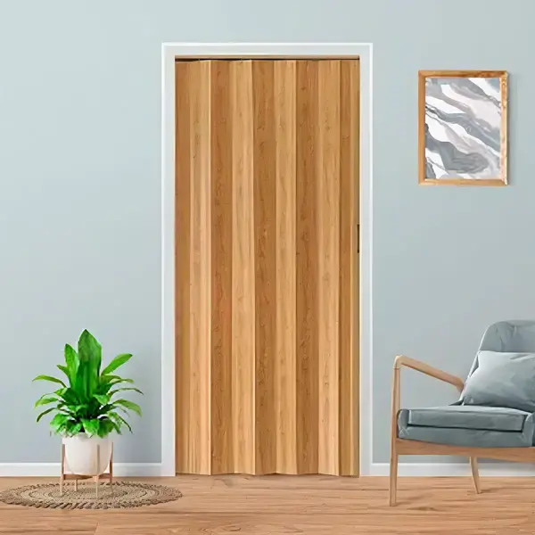 Solid core bifold door